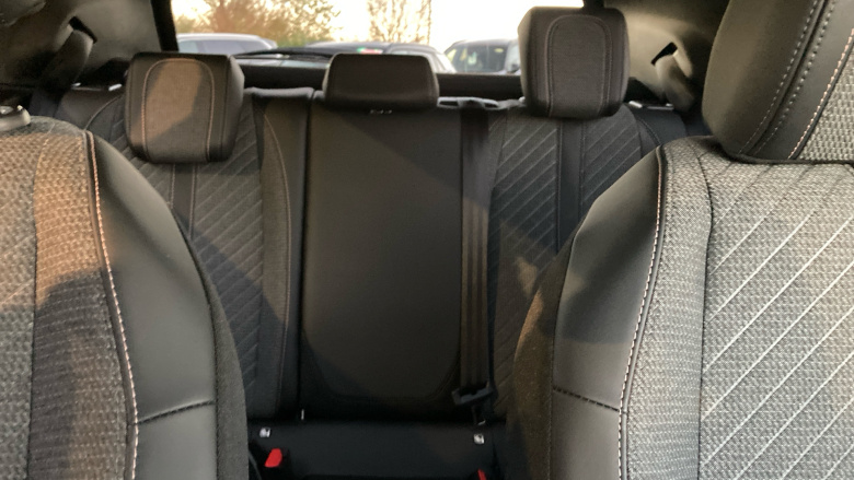 Peugeot 2008 1.2 PureTech Allure 5dr Petrol Estate